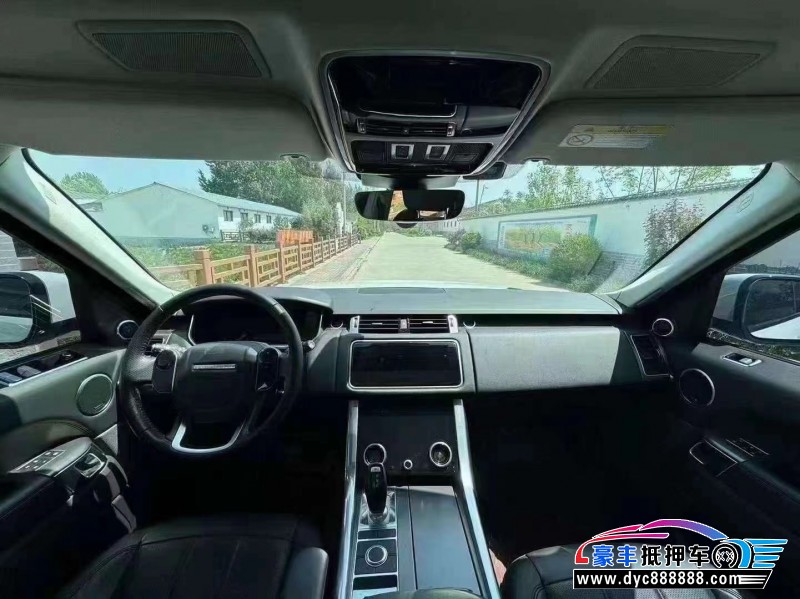 21年路虎揽胜运动版轿车抵押车出售