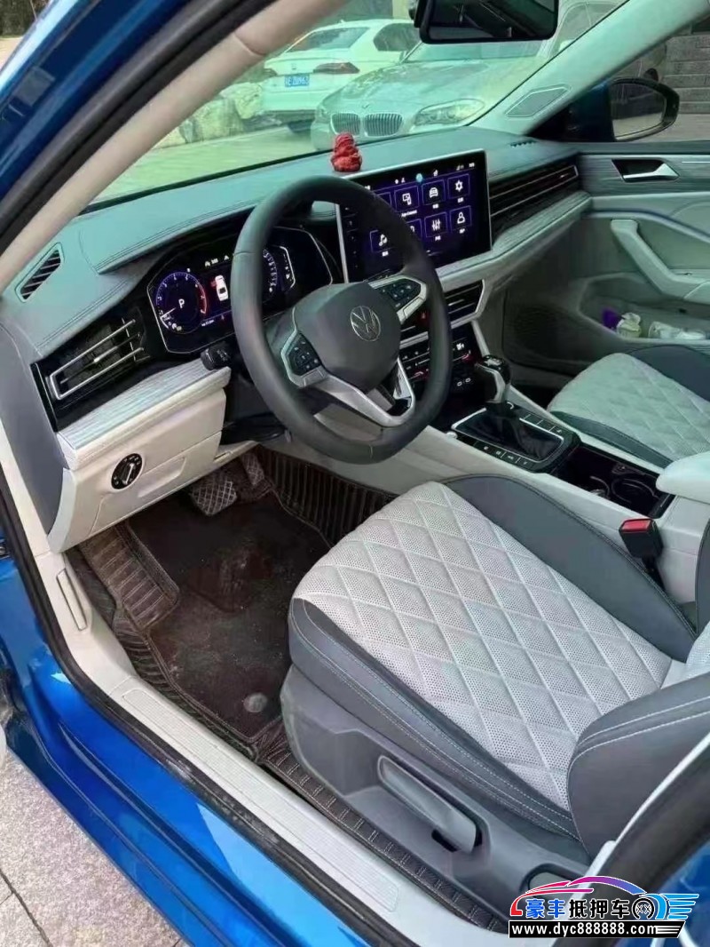 22年大众速腾轿车抵押车出售