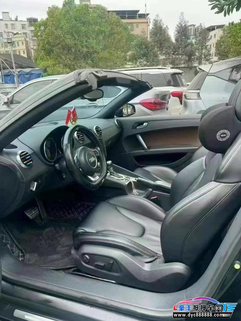 13年奥迪TT轿车抵押车出售