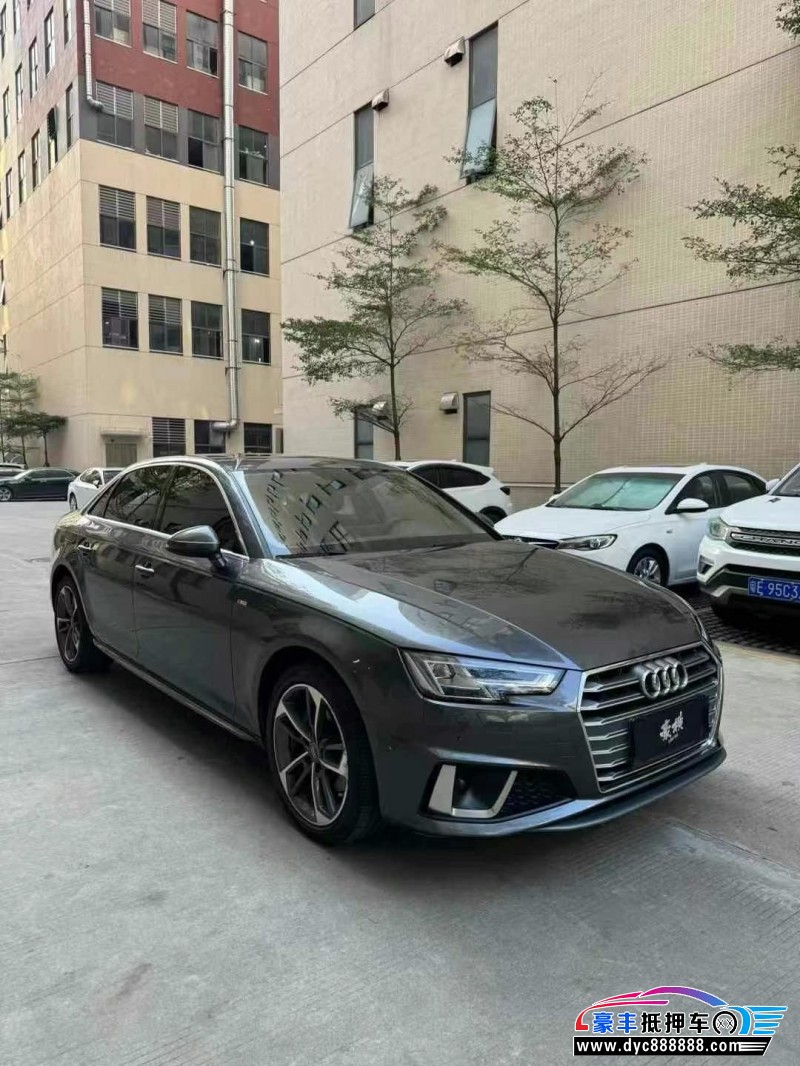 19年奥迪A4L轿车抵押车出售
