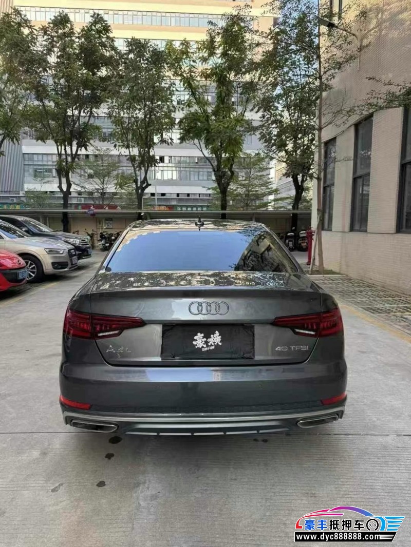19年奥迪A4L轿车抵押车出售