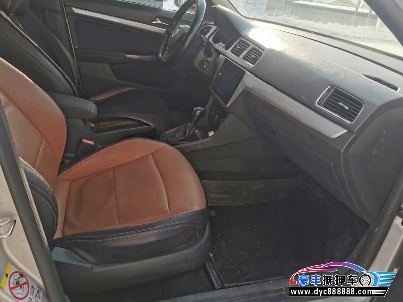 16年大众朗逸轿车抵押车出售