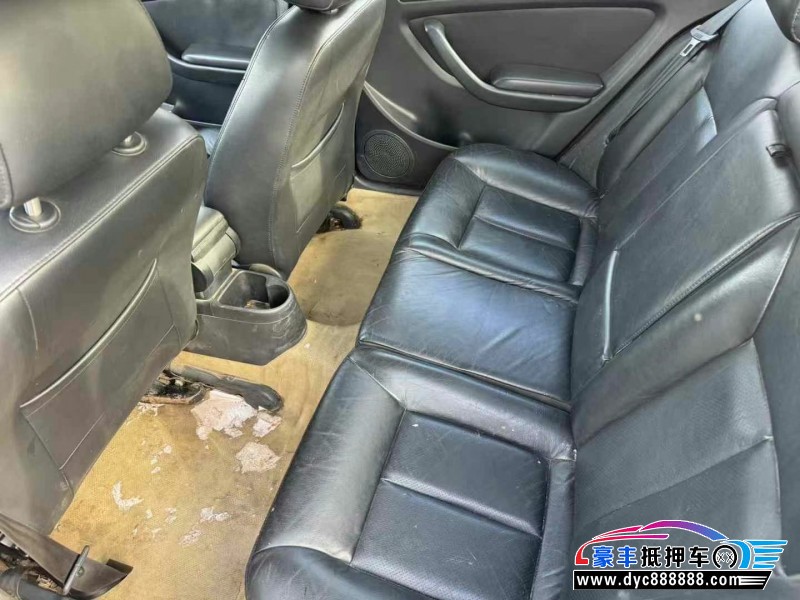 12年大众朗逸轿车抵押车出售