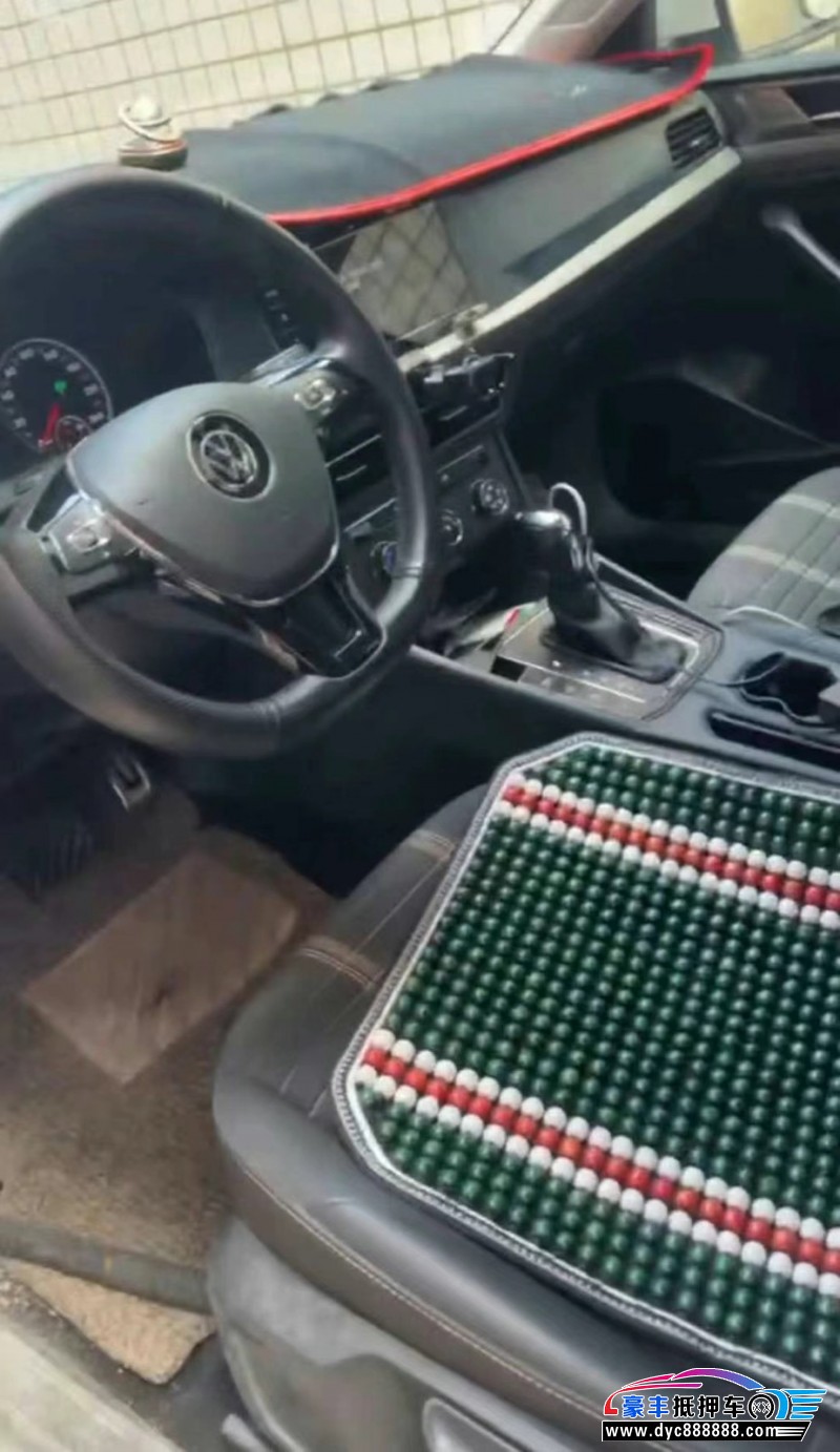 21年大众朗逸轿车抵押车出售