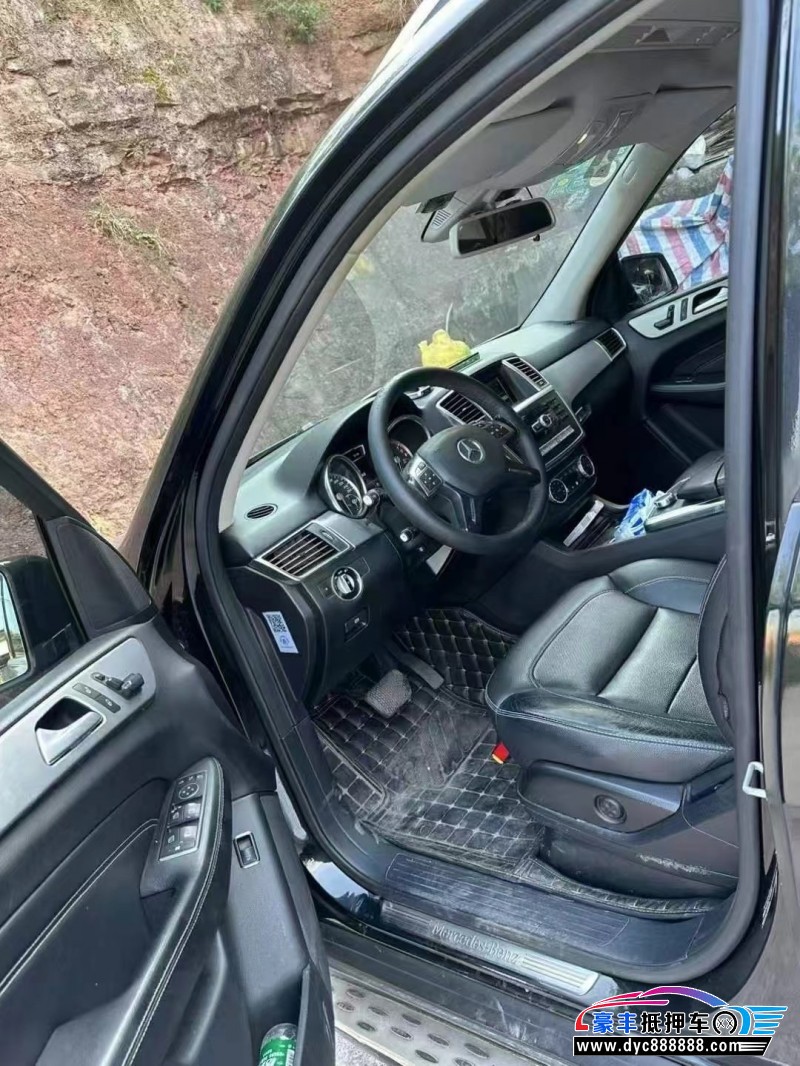 14年奔驰ML轿车抵押车出售