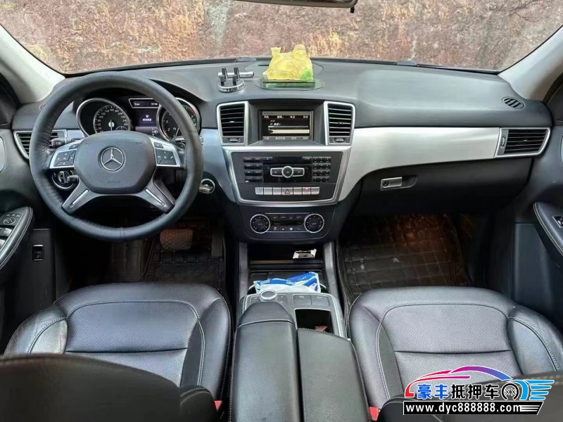 14年奔驰ML轿车抵押车出售