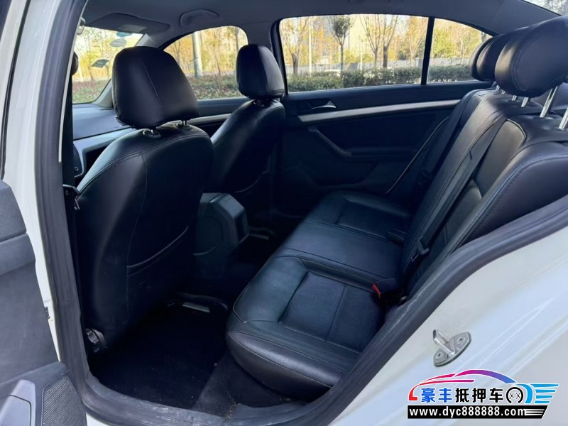 18年大众朗逸轿车抵押车出售