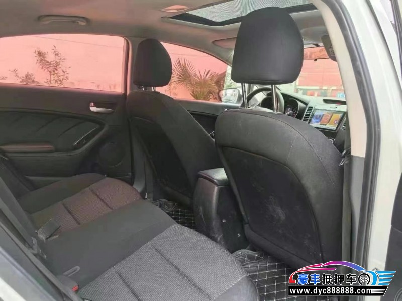 19年起亚K3轿车抵押车出售