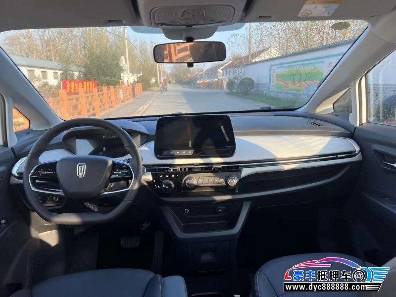 24年奔腾奔腾NAT轿车抵押车出售