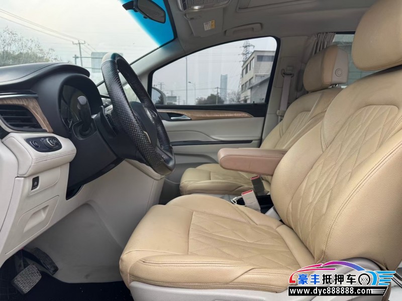 17年别克GL8MPV抵押车出售