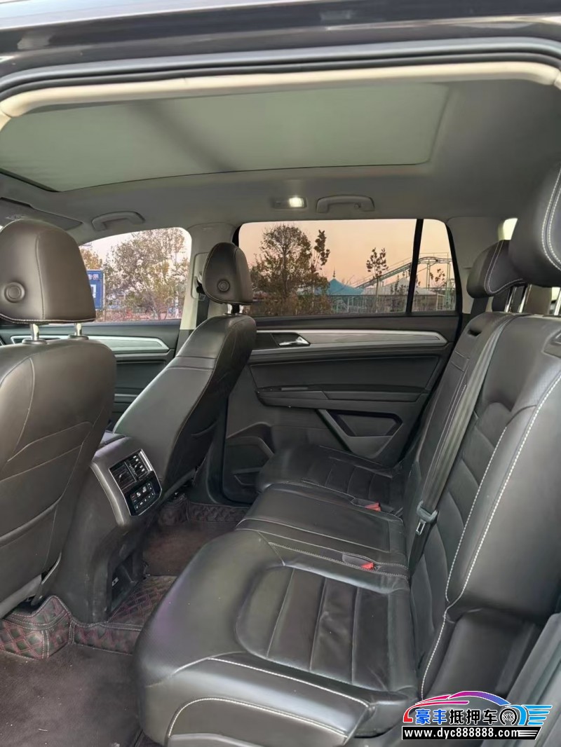 18年大众途昂轿车抵押车出售