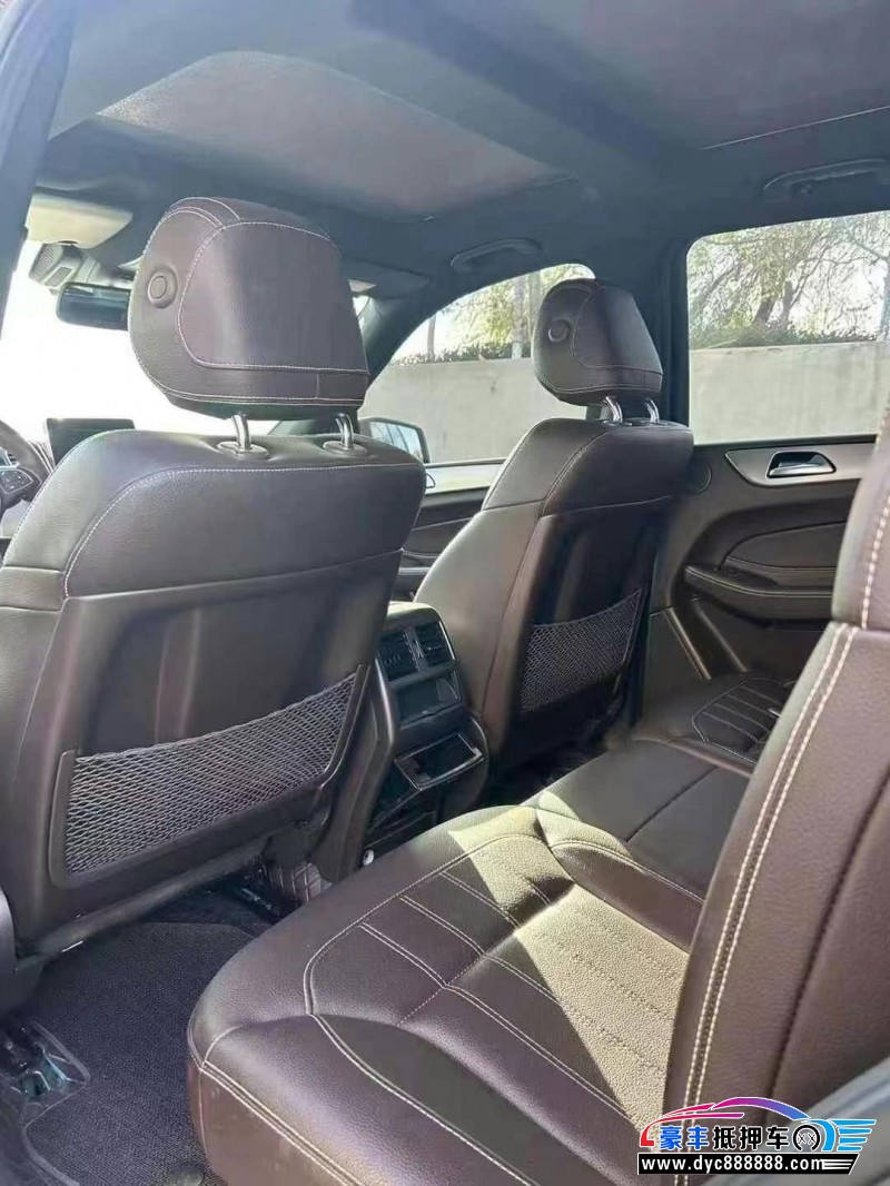 16年奔驰GLE轿车抵押车出售