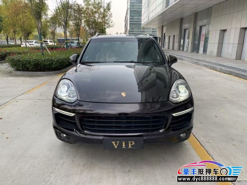 14年保时捷卡宴轿车抵押车出售