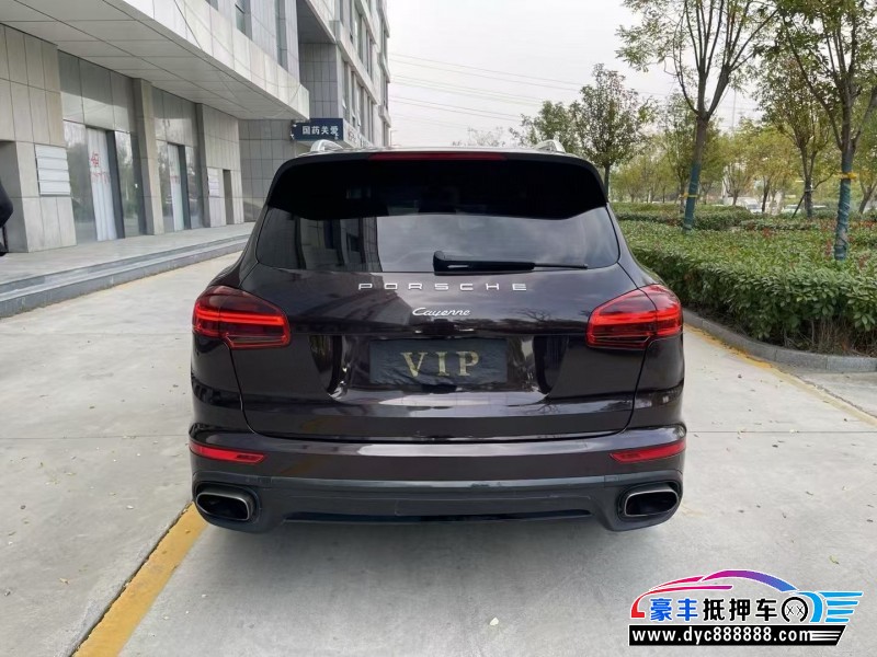 14年保时捷卡宴轿车抵押车出售