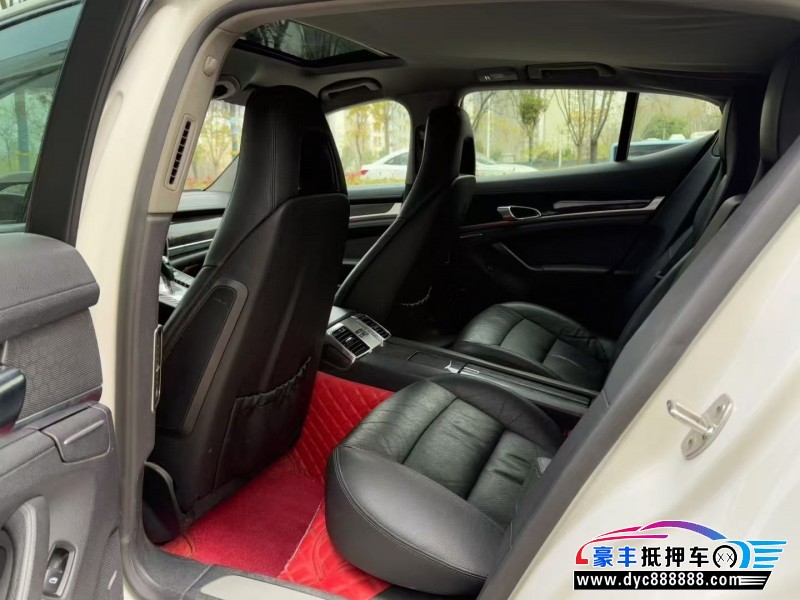 12年保时捷帕纳梅拉轿车抵押车出售