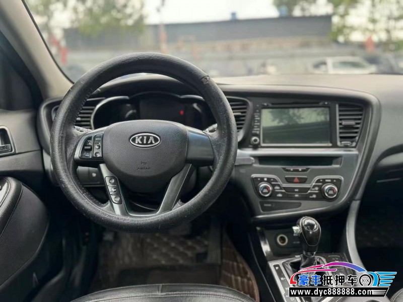 12年起亚K5轿车抵押车出售