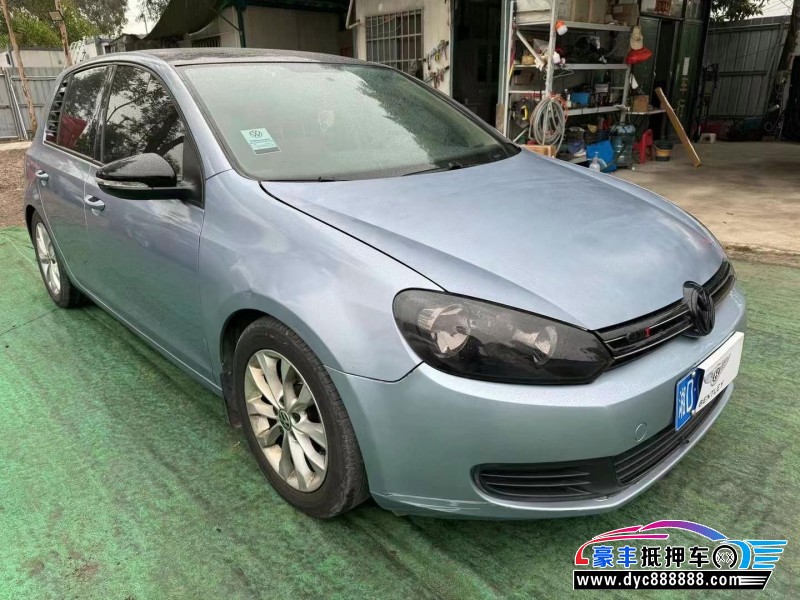 11年大众高尔夫轿车抵押车出售