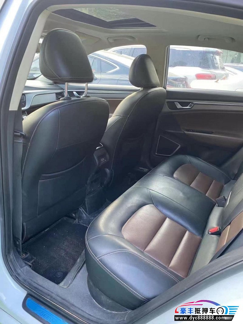 18年吉利帝豪轿车抵押车出售