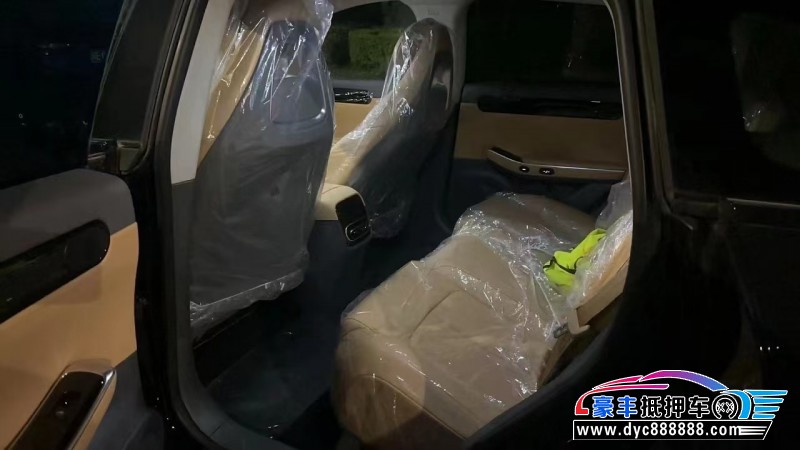 24年零跑C10轿车抵押车出售