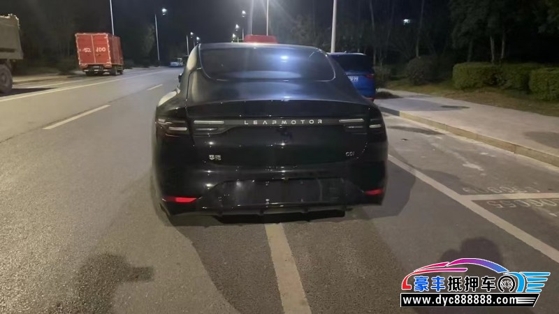 24年零跑C10轿车抵押车出售