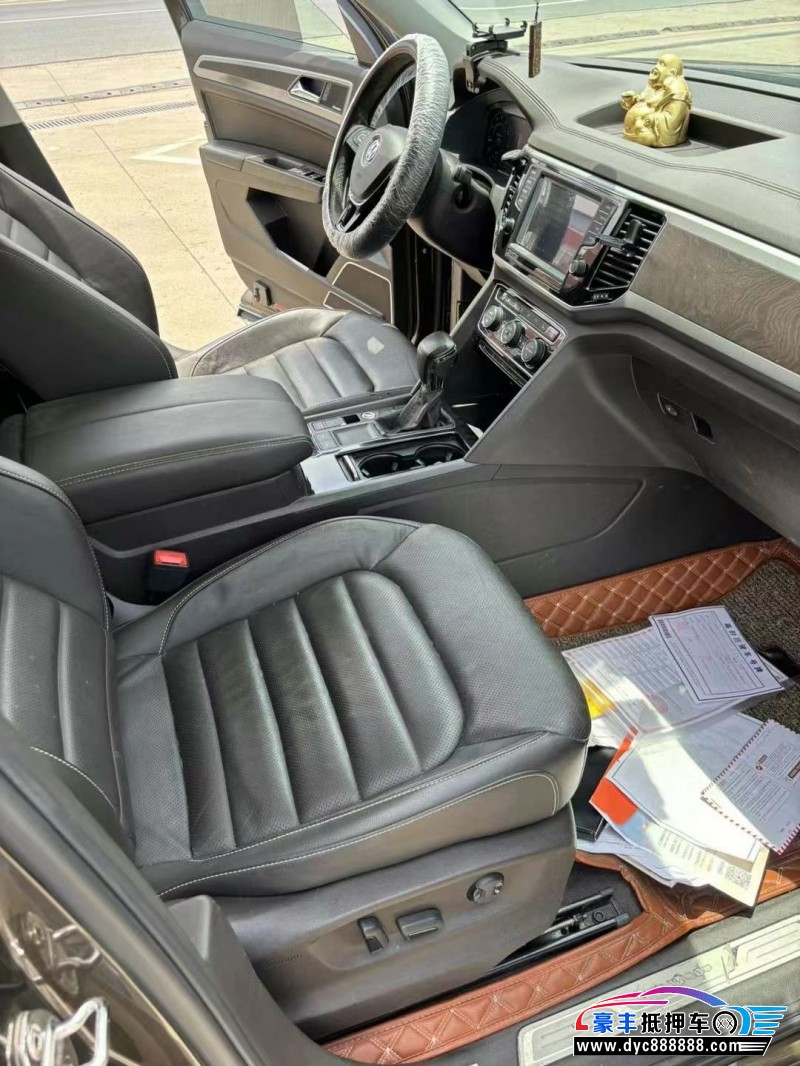 18年大众途昂轿车抵押车出售