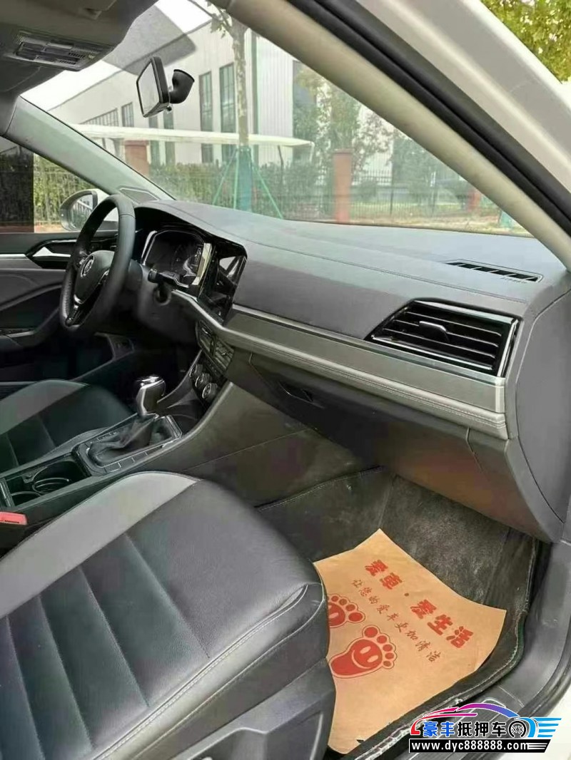 21年大众速腾轿车抵押车出售