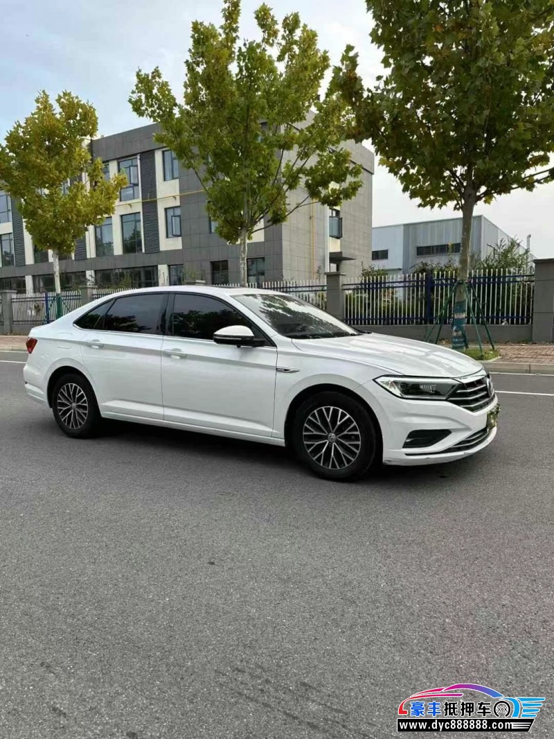 21年大众速腾轿车抵押车出售