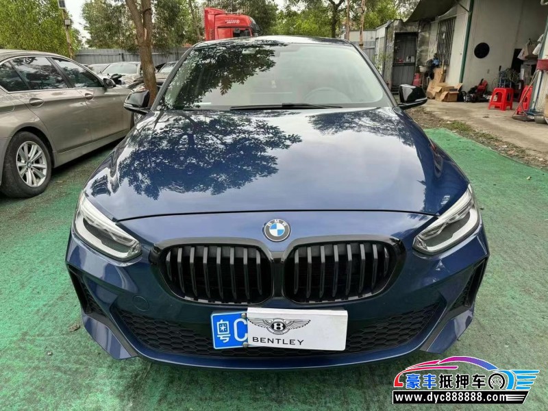 21年宝马1系轿车抵押车出售