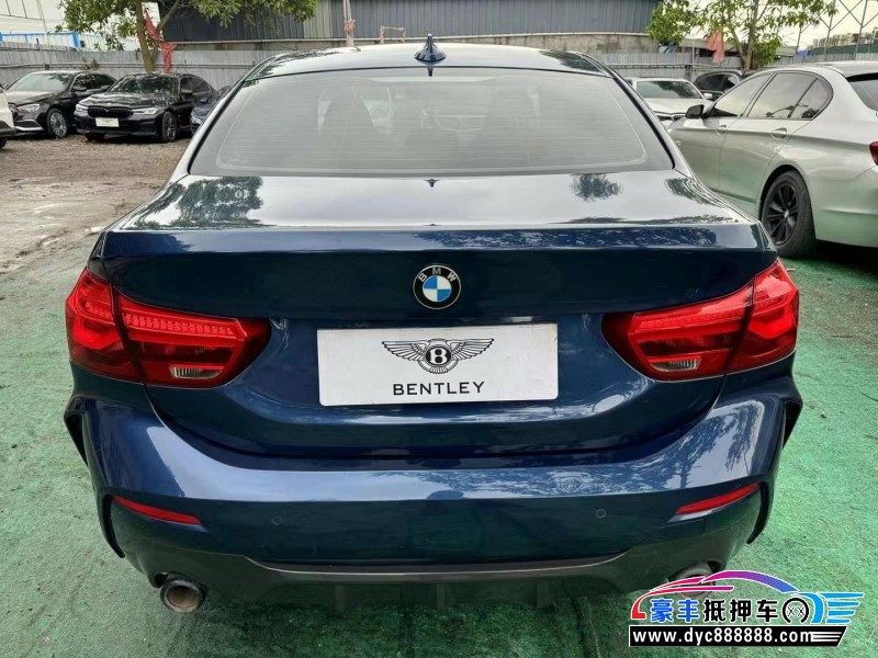 21年宝马1系轿车抵押车出售