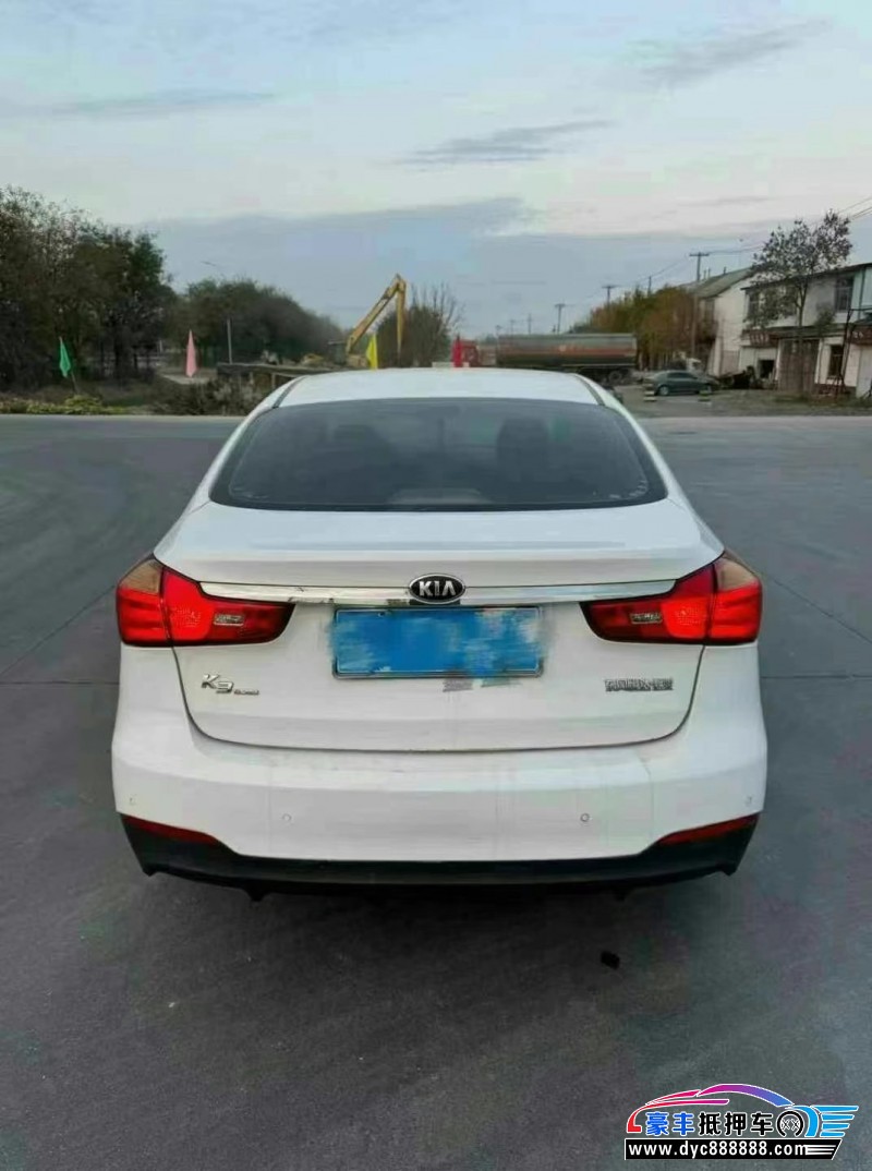 15年起亚K3轿车抵押车出售