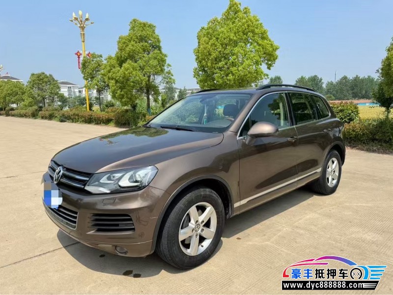 15年大众途锐轿车抵押车出售