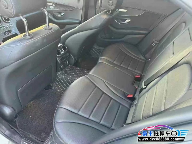 21年奔驰C轿车抵押车出售