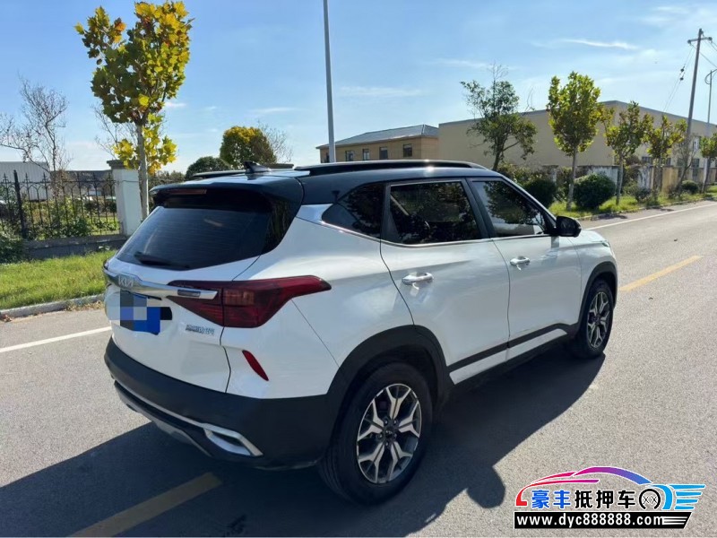 21年起亚KX3轿车抵押车出售