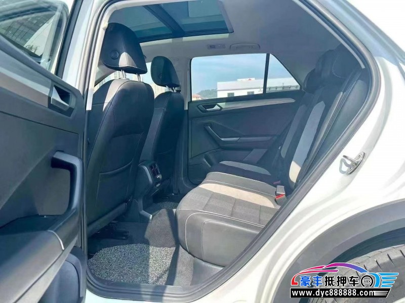 20年大众探歌轿车抵押车出售