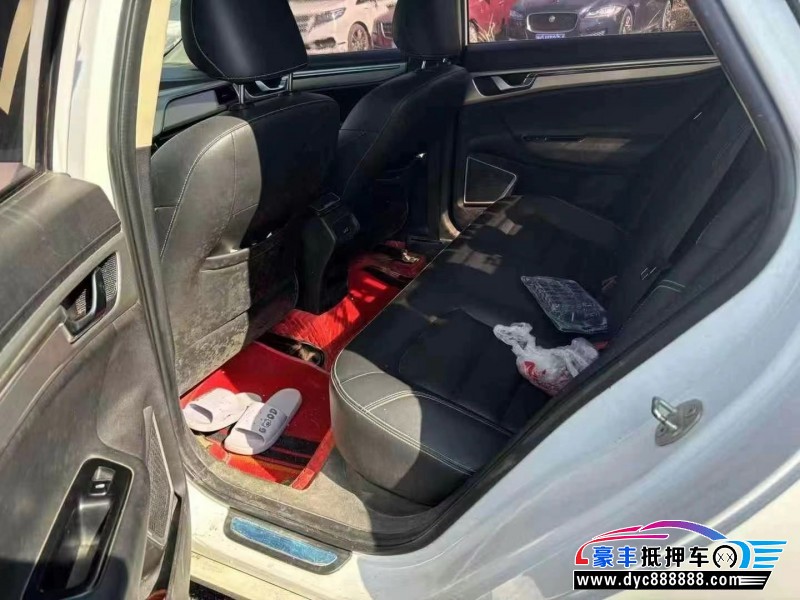 18年吉利帝豪GL轿车抵押车出售