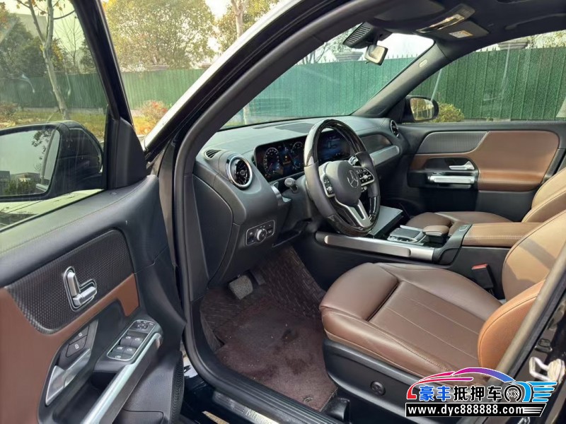 20年奔驰GLB轿车抵押车出售