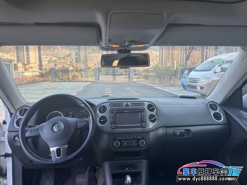 12年大众途观轿车抵押车出售