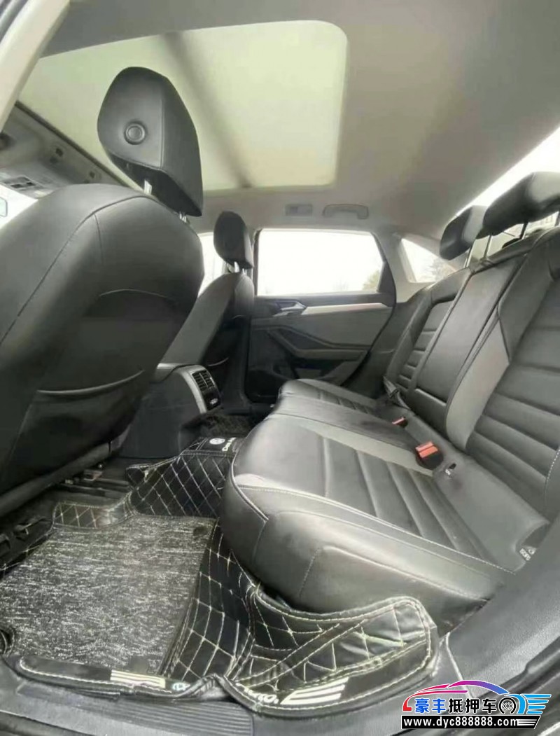 21年大众速腾轿车抵押车出售