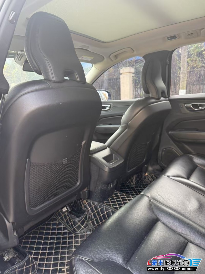 18年沃尔沃XC60轿车抵押车出售