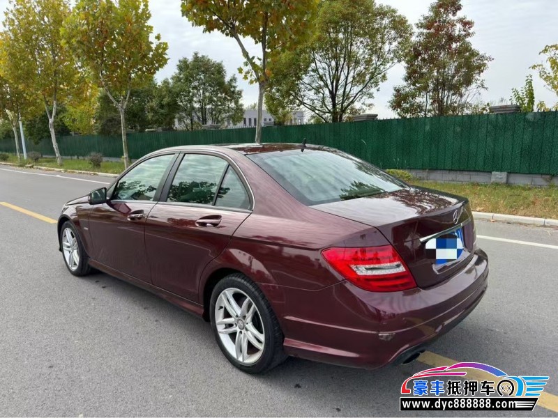 14年奔驰C轿车抵押车出售