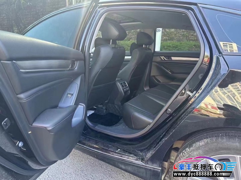 23年本田雅阁轿车抵押车出售