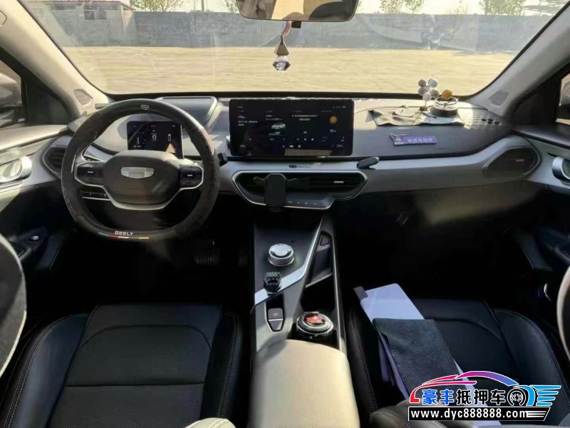 23年吉利几何轿车抵押车出售