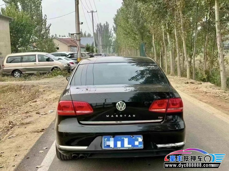 13年大众迈腾轿车抵押车出售