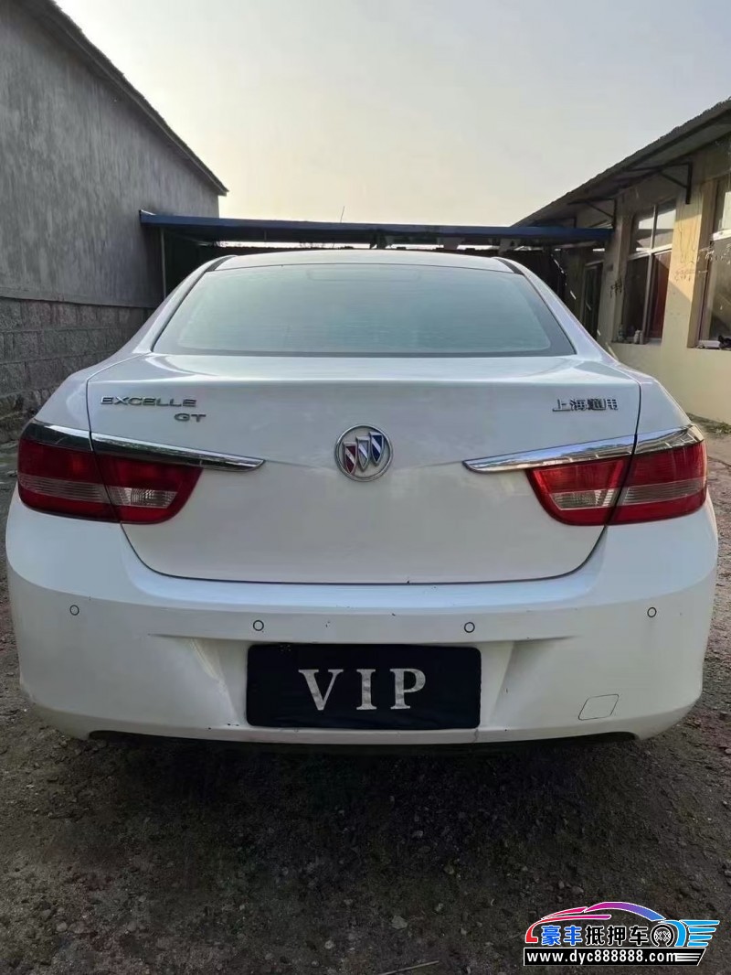 13年别克英朗轿车抵押车出售