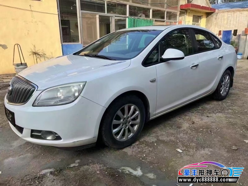 13年别克英朗轿车抵押车出售