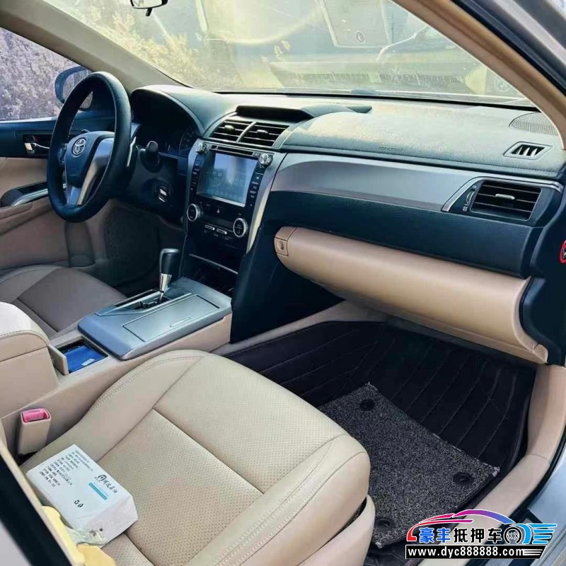 13年丰田凯美瑞轿车抵押车出售