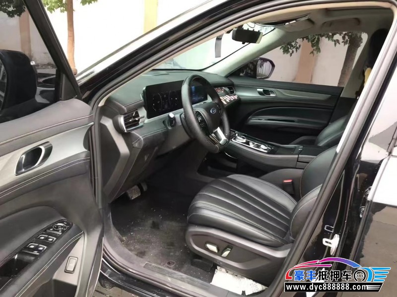 22年福特领裕轿车抵押车出售