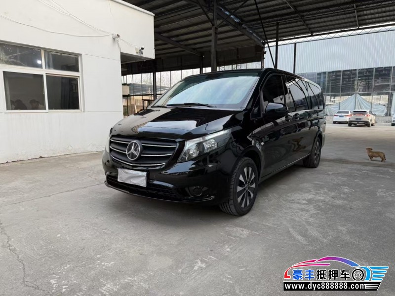 23年奔驰威霆轿车抵押车出售