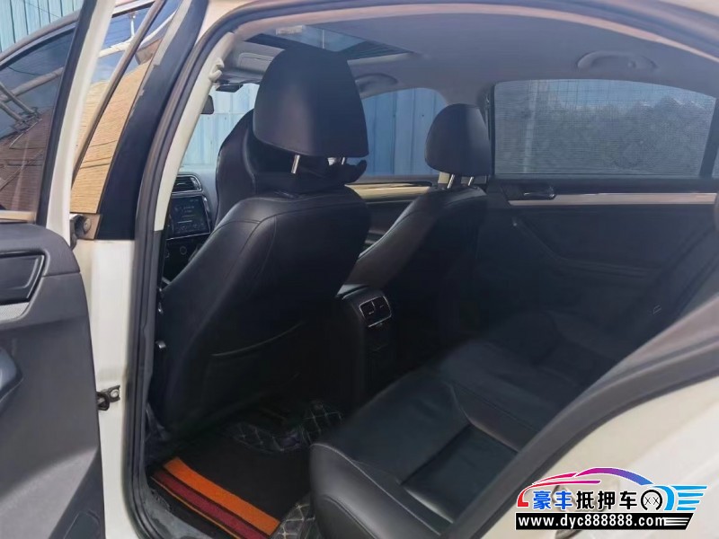 16年大众速腾轿车抵押车出售