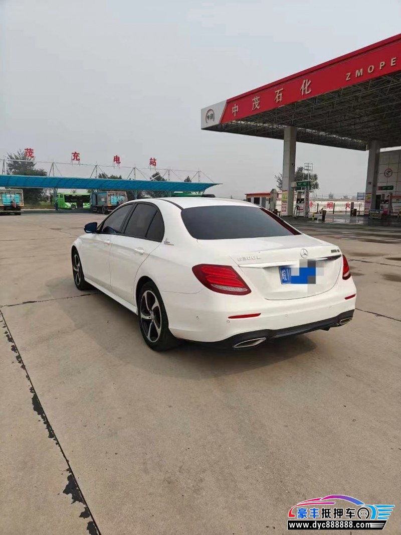 17年奔驰E轿车抵押车出售